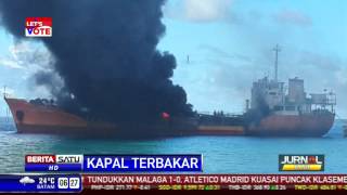 Kapal Tanker Terbakar Cederai 2 Orang [upl. by Yeffej784]