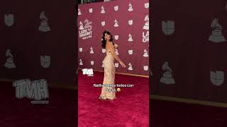 Nathy Peluso casi se cae en la alfombra de los Latin GRAMMY 2024 [upl. by Analra965]