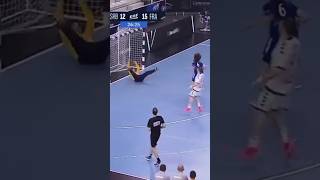 😱😨 world handball fastbreak amazing goal ehf handball youtubeshorts shorts trending ehfcl [upl. by Grissel757]