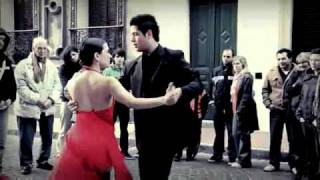 Comercial Topper Bailando Tango con Fútbol Callejero [upl. by Say]