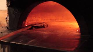 how to clean a wood burning oven  come pulire il forno a legna [upl. by Sybyl]