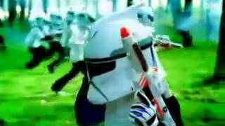 Hasbro  Star Wars Casque et Blaster Clone Trooper [upl. by Gnehc270]