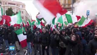 Bologna tensione per le manifestazioni contrapposte [upl. by Ardrey408]