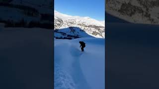 First tracks off piste snowboarding snowboarding backcountrysnowboarding [upl. by Laurens]