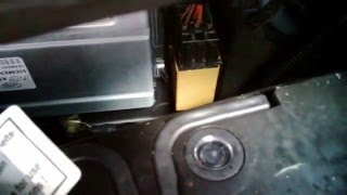 Range Rover L322 headlight wiper motor relay replacement [upl. by Nnyltiak]