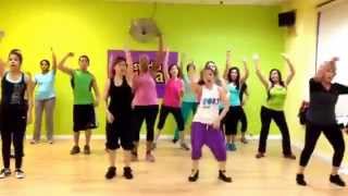 Zumba with Mourien  El Taxi [upl. by Ande]