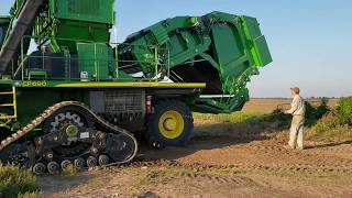 John Deere CP690 Cotton Picker  Tracks Mounting Kit System [upl. by Mountfort]