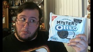 Gor Eats a Food Mystery Oreos [upl. by Ecneret]