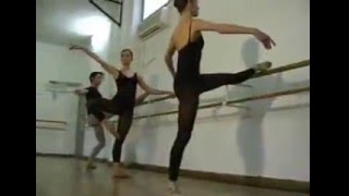 Lezioni di danza classica in video [upl. by Plunkett]