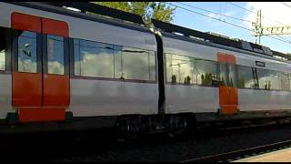 Rodalies de Catalunya R8  Rodalies amb destinació a Martorell per St Cugat V [upl. by Gherardo787]