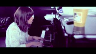 Gabrielle Aplin  Gabrielle Aplin UK Tour On The Road [upl. by Erdua]