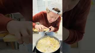 Cremig und superlecker – Tortellini in SchinkenSahneSauce 😍 Ein ultimativer Wohlfühlklassiker [upl. by Nunciata]