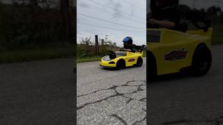 Quick rip in my 18v car clanging and banging the whole race Back to the garage for repairs [upl. by Sorazal]