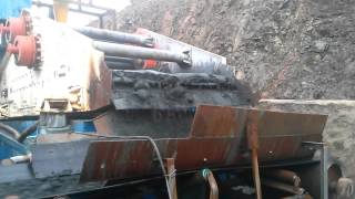 Gold Dewatering Vibrating Screen  Mining Dewatering Screen for Mineral Tailings [upl. by Regazzi]