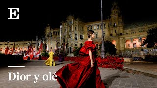 Histórico desfile de Dior en Sevilla  El País [upl. by Lucier787]