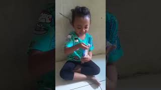 neng aghni review eskrim lagikali ini eskrim kulkul dari indofood [upl. by Seaden]