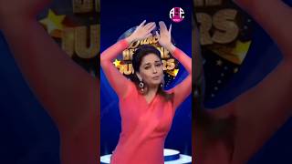 P2 Badi Mushkil Madhuri Dixit Performance madhuri oldsong dance [upl. by Kendre184]