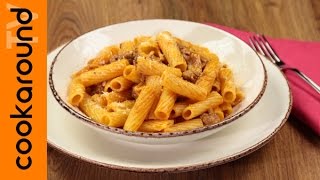 Tortiglioni con ragù di salciccia  Ricette primi carne [upl. by Nowujalo]