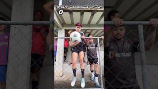 Quantos TOQUES até pegar a BOLA 😱 shorts [upl. by Romonda91]