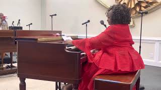 The Queen of the B3 organ Twinkie Clark in concert Gospel TheClarkSisters [upl. by Leviralc]