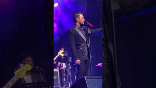 Aditya Narayan audience के साथ मस्ती करते हुए Aditya Narayans लाइव concert adityanarayan short [upl. by Anade]