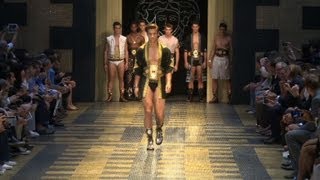 Milan  Versace Homme PrintempsEté 2013 [upl. by Leddy490]