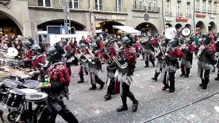 Berner Fasnacht 2011  Jldefonser Vielharmoniker Olten [upl. by Gorrian466]