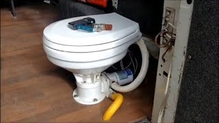 Instalación y prueba de inodoro TMC en camioneta viajera WC retrete [upl. by Aurore]