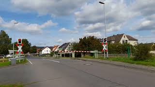 Bahnübergang Uftrungen  Uftrunger Hauptstraße [upl. by Gosser615]