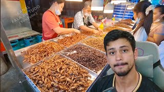 Larvas e baratas  COMIDAS CHINESAS DE RUA [upl. by Jonathon908]