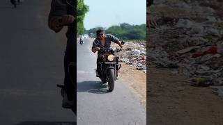 Rote huwe aate hai sab muqaddarkasikandar amitabhbachchan bike royalenfield road singing luv [upl. by Aryhs]