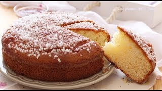 Torta allo yogurt al cocco ricoperta di confettura e granella di zucchero [upl. by Aharon920]