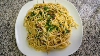 Espaguetis con anchoas  Receta de pasta fácil y deliciosa [upl. by Everrs75]