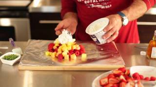 Recette  PAPILLOTES DE FRUITS au fromage COTTAGE [upl. by Nivej]