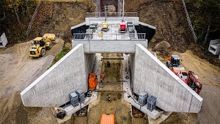 Brückeneinschub in Walpertskirchen Wadle Bauunternehmung GmbH [upl. by Fendig]