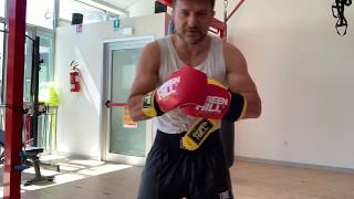 Workout Boxe Allenamento in Tabata al Sacco e a vuoto con l utilizzo di manubri [upl. by Mcgregor]