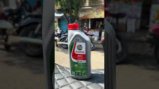 Best engine oil with castrol 10w30 Hero hf 100  hero engine bike bikelover youtubeshorts [upl. by Encratia279]