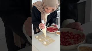 Turning samosas into a dessert  STRAWBERRY CHEESECAKE [upl. by Beryl]