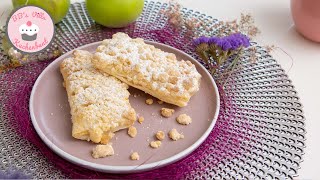 Apfeltaschen mit Streusel  mit Blätterteig schnell und einfach und doch besonders lecker [upl. by Anailil]