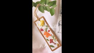 Lovely DIY Bookmark  Quick And Simple Tutorial [upl. by Anadal933]