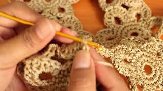 Cómo unir flores a crochet con ganchillo  How to join crochet flowers [upl. by Lurline320]