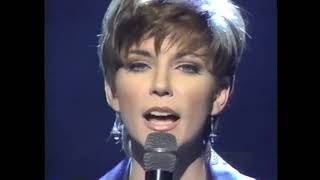 O Holy Night  Martina McBride 1996 [upl. by Joash]