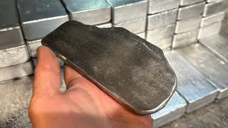 MELTING ALUMINIUM Security lights into a nice little ingot  asmr  how to melting metals at home￼ [upl. by Odilia]