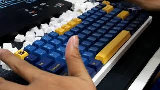 Royal Kludge RK84 mod  3M multi purpose spray  Acoustic foam  Akko macaw keycap set [upl. by Ahsemot]