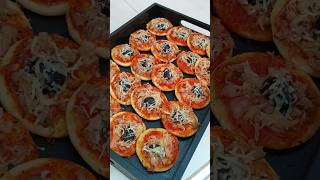 Mini pizza au thon 🍕 ♥️homemade [upl. by Oiludbo938]