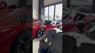 Nel concessionario Ferrari ci rincorre il proprietario 🏎️💨 lusso automobili funnyvideo funny [upl. by Yrallam]