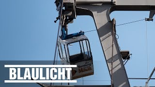 GondelDrama in Köln  Höhenretter holten 65 Passagiere aus Seilbahn [upl. by Ielhsa]