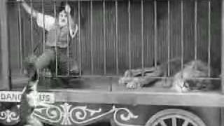 Charlie Chaplin El circo de 1928 [upl. by Attenra385]