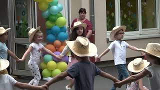 Kermesse de lécole maternelle [upl. by Oecam]