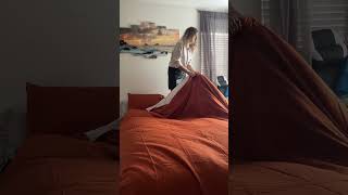 Life hack  The easiest way to put on a duvet cover [upl. by Neneek]